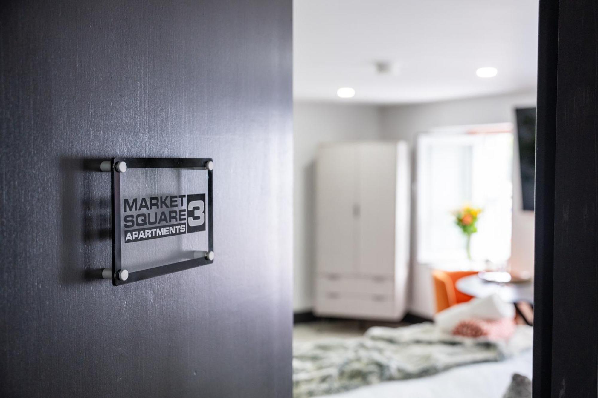 Market Square Apartments บุชมิลส์ ภายนอก รูปภาพ